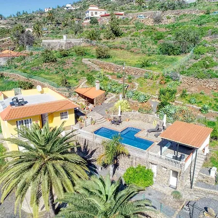 Villa La Hoya *