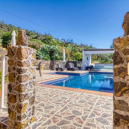 La Hoya Villa